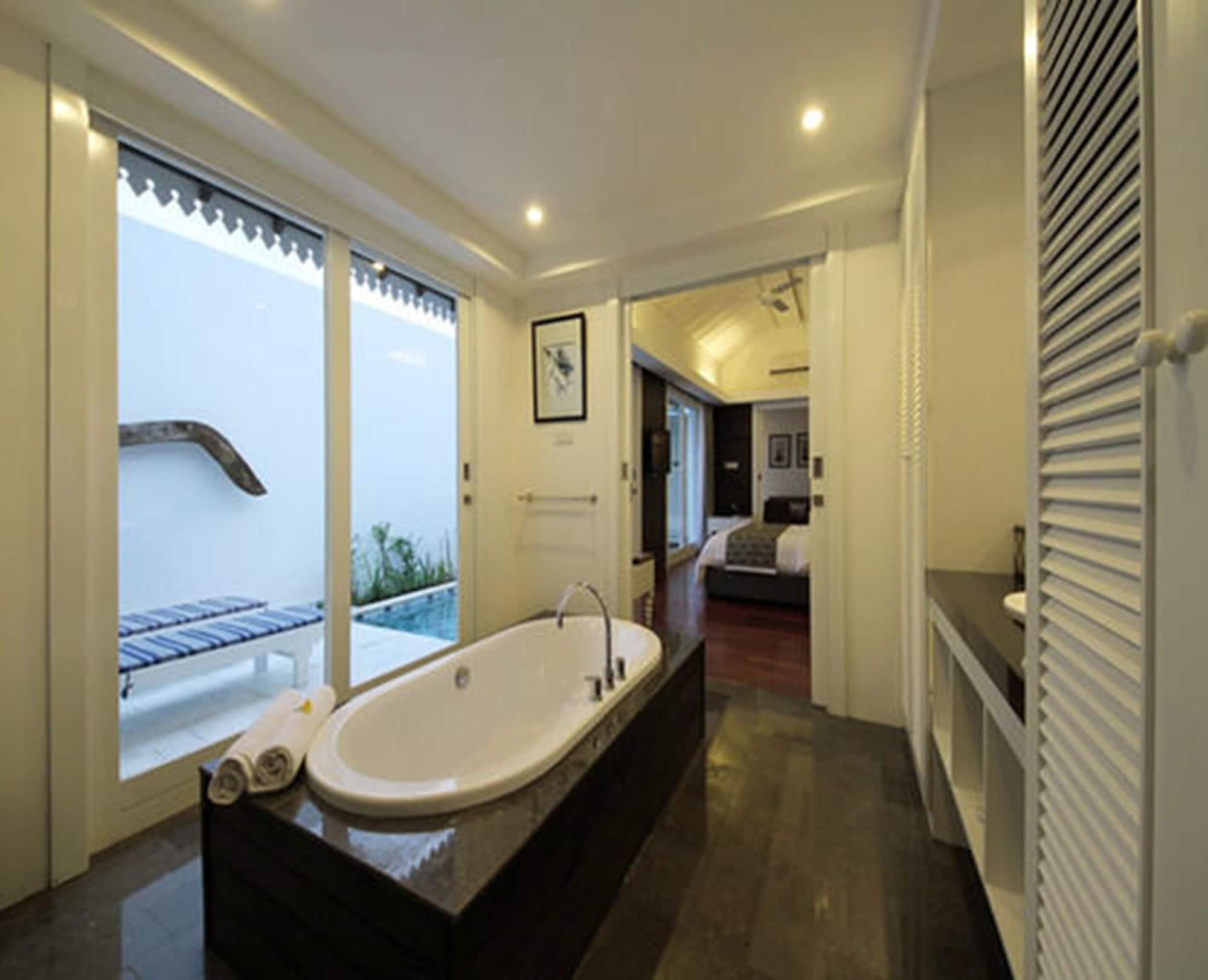 Astana Batubelig Villa Seminyak Exterior photo